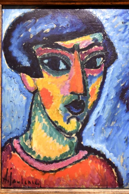 Expressionismus: Brücke und Blauer Reiter - das ist oft gar nicht so unterschiedlich. Das Bild "Kopf in Blau" des Blaue-Reiter-Vertreters Alexej von Jawlensky zum Beispiel...