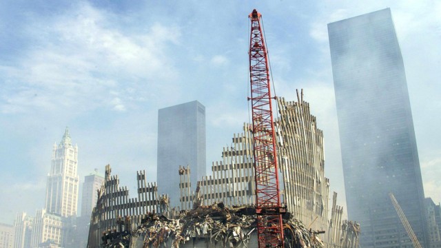 Gewalt-Extremismus: Die Trümmer der Twin Towers in New York nach der islamistischen Attacke im September 2001.
