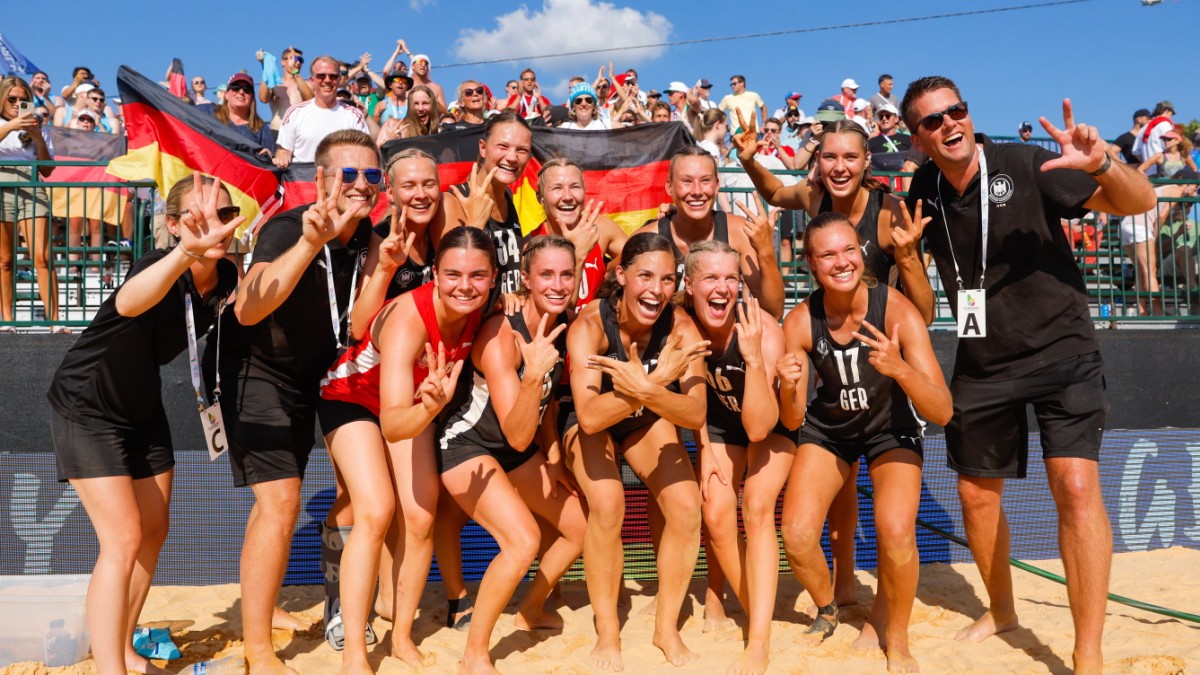 World Games - Title treble for women's beach handball players - Sport
