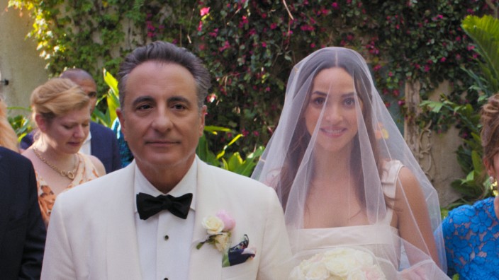 "Der Vater der Braut" im Kino: Andy García und Adria Arjona in "Der Vater der Braut", Version 2022.