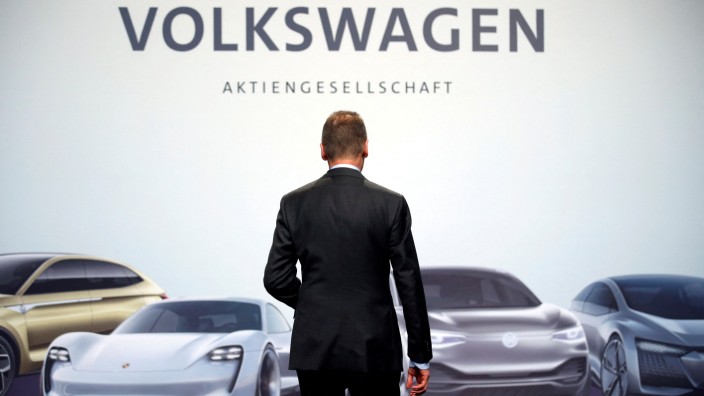 Volkswagen: Mehrfach stand Herbert Diess als Konzernchef von VW auf der Kippe. Doch dass er ausgerechnet jetzt gehen muss, ist für viele überraschend.
