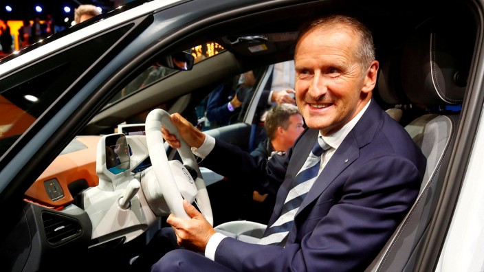 Volkswagen: Herbert Diess wechselte 2015 zu VW und wurde 2018 Konzernchef, davor hatte der 63-Jährige lange bei BMW gearbeitet.