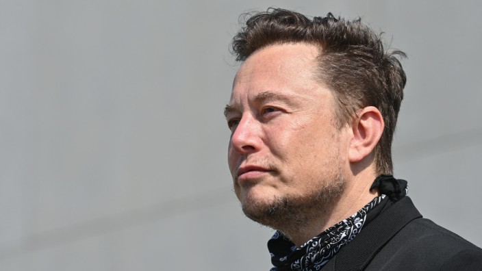 Elon Musk: Elon Musk behauptet oft, er arbeite ununterbrochen. Aber er hat ganz offensichtlich auch ein Privatleben.