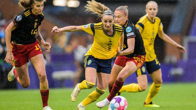 Die Halbfinalisten der Fußball-EM: Bronze bei der WM 2019, Silber bei Olympia 2021: Die Schwedinnen um Kosovare Asllani wollen endlich einen Titel.