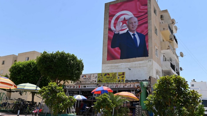 Verfassungs-Referendum: Mit der neuen Verfassung baut Tunesiens Präsident Kais Saied seine Macht drastisch aus.