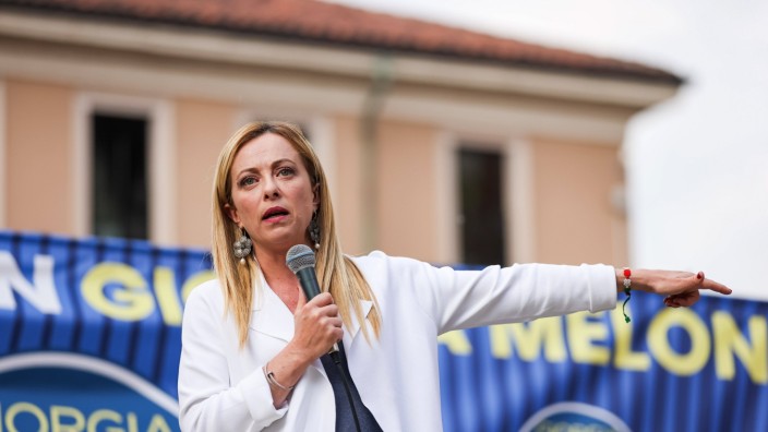 Parlamentswahlen in Italien: Giorgia Meloni redet sich öffentlich gerne in Rage - und macht sich damit sogar bei Nationalisten unbeliebt.