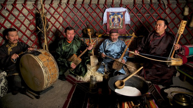 Weltmusik-Festival: Haben den mongolischen Oberton-Gesang weltweit bekannt gemacht: das Ensemble "Huun-Huur-Tu".