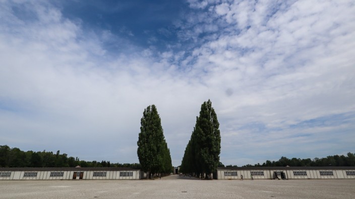Bayerisches Gedenkkonzept: Die Nachricht von der bevorstehenden Sanierung und Neugestaltung der beiden rekonstruierten Häftlingsbaracken in Dachau ist sehr erfreulich.