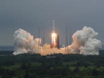 Raumfahrt: Chinesischer Weltraumschrott erreicht die Erde