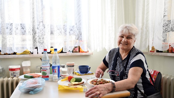 Ukrainische Geflüchtete in Deutschland: Swetlana aus Kiew hatte noch Glück, sie wurde in der ehemaligen Frauenklinik in Jena aufgenommen, die als Flüchtlingsunterkunft genutzt wird.