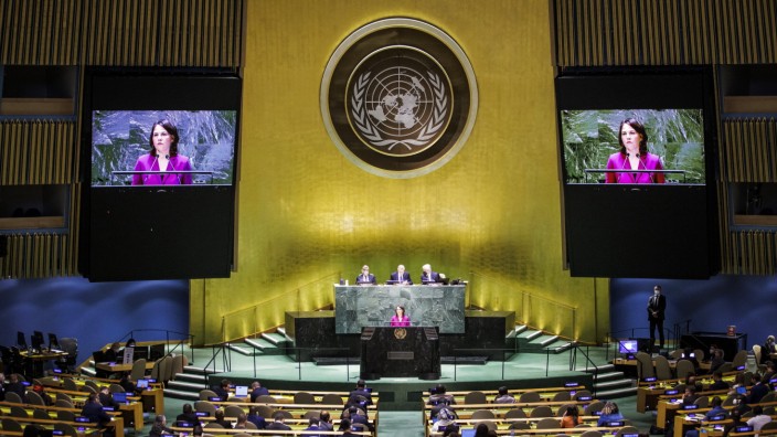 Nuklearwaffen: "Ich bin hier, um die regelbasierte internationale Ordnung zu verteidgen": Annalena Baerbock in der Generaldebatte der Überpüfungskonferenz zum Nuklearen Nichtverbreitungsvertrag vor den UN in New York.