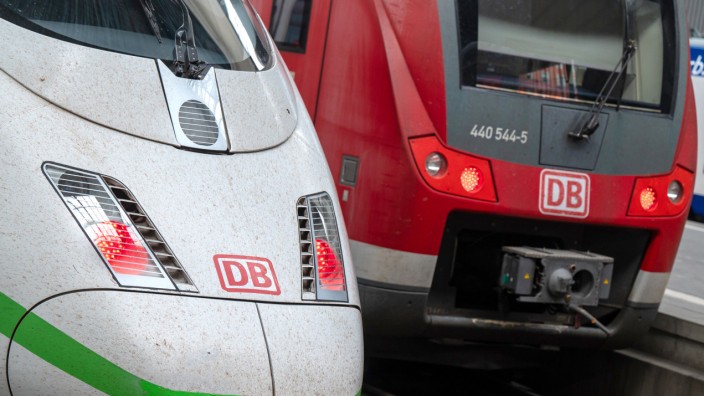 Bahnverkehr: Bahnfahrer zwischen München und Augsburg mussten zu Wochenbeginn viel Geduld aufbringen.