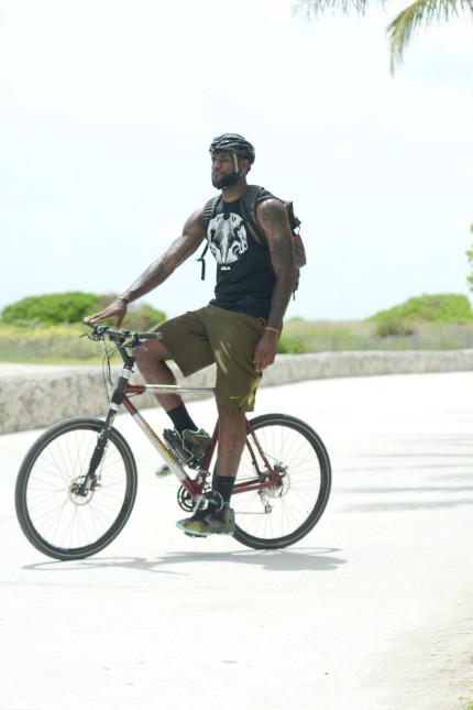 Fahrrad-Industrie: LeBron James in einem Nike-Werbespot in Miami Beach 2013.