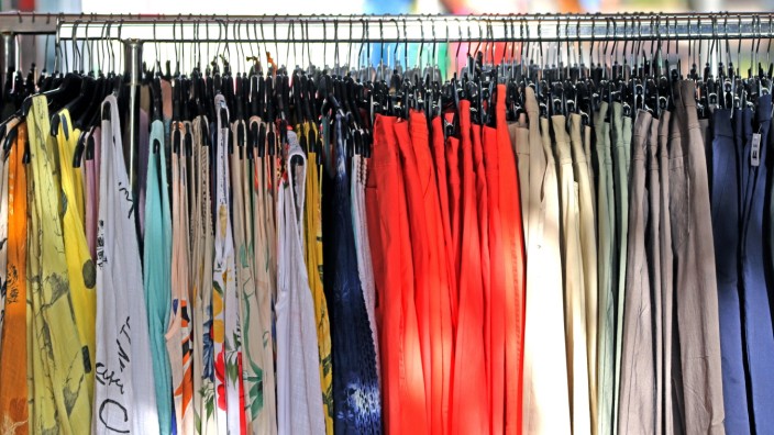 Konsum: Brauchen wir wirklich alle Klamotten, die wir kaufen?