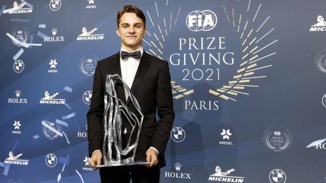 Silly season in Formula 1: He already knows a little about trophies: Oscar Piastri was the champion of the Formula 2 junior series last year and also. 