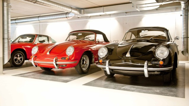 Firmenporträt: Historische Modelle von Porsche stehen ebenfalls in der Anzinger Tiefgarage.