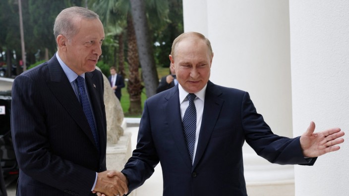 Russland und Türkei: Viel zu besprechen, wenig zu erwarten: der türkische Präsident Erdoğan auf Besuch bei Wladimir Putin in Sotschi.