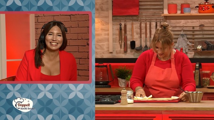 Unterhaltung: Kochen unter Anweisungen: Daniela (links) und Tamara aus Alling.