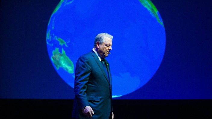 Klimapolitik: "Endlich haben wir eine entscheidende Schwelle überschritten": Der frühere US-Vizepräsident Al Gore hat das neue Klimapaket begrüßt.