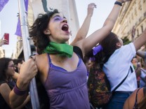 Gendergerechte Sprache in Argentinien: Gib mir ein E!