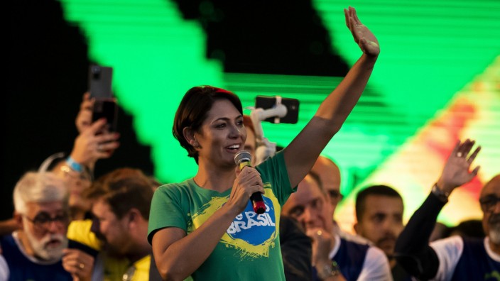 Profil: Plötzlich wichtig: Brasiliens Präsidentengattin Michelle Bolsonaro bei einer christlichen Veranstaltung in Rio de Janeiro, 13. August 2022.