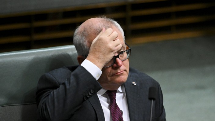 Australien: Verdeckt: Ex-Premier Scott Morrison ließ sich als Notminister für fünf Ressorts vereidigen.