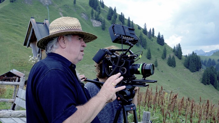 Filmpremiere: Regisseur Walter Steffen bei der Arbeit.