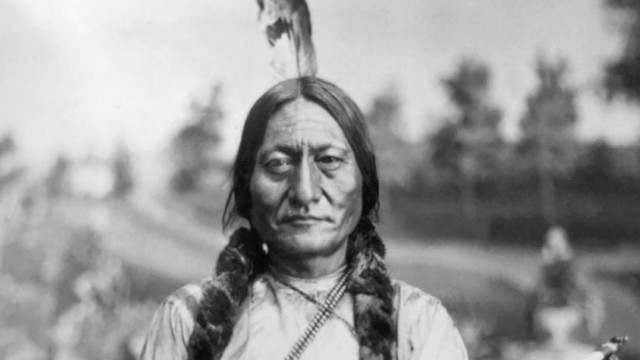 Alex Capus: "Susanna": Große Autorität des Standing Rock Reservats in South Dakota: Sitting Bull.