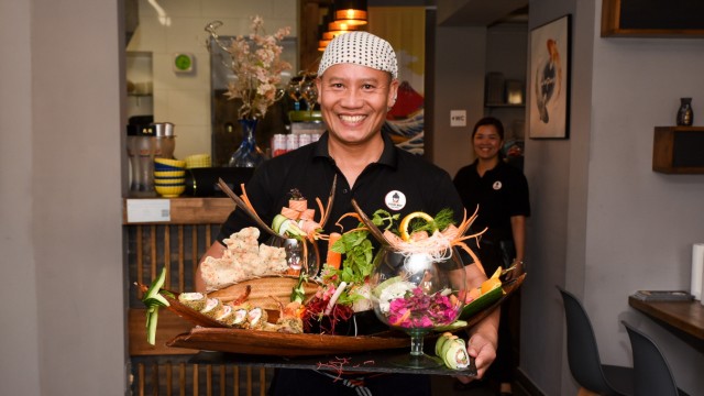 Gastronomie im Isartal: Tuan Dung Vu arbeitet seit 30 Jahren als Sushi-Koch.