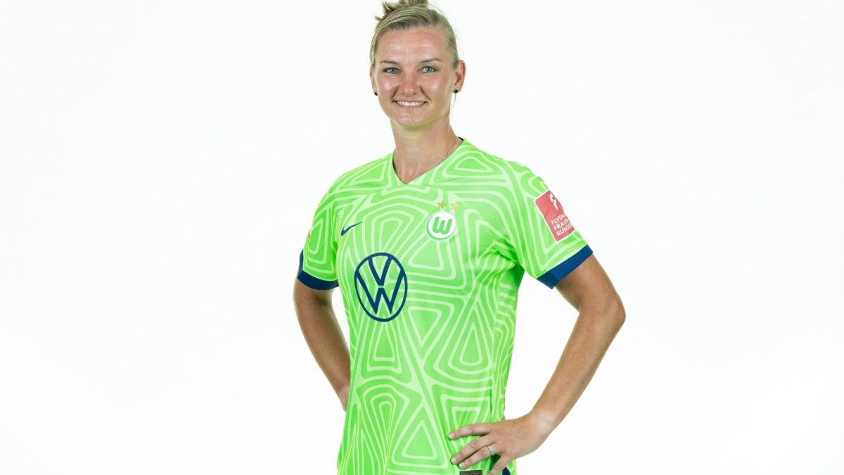 Alexandra Popp - DFB captain extended in Wolfsburg - Sport
