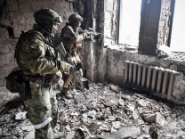 Russisches Militär: Mörder an die Front