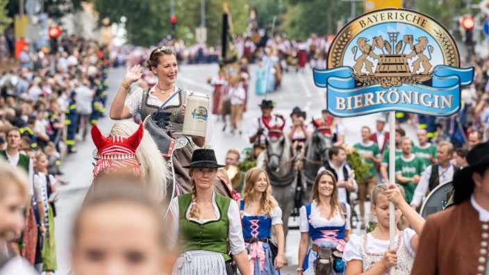 Pandemie: Rund 1,3 Millionen Menschen haben das zweitgrößte Volksfest Bayerns in Straubing besucht.