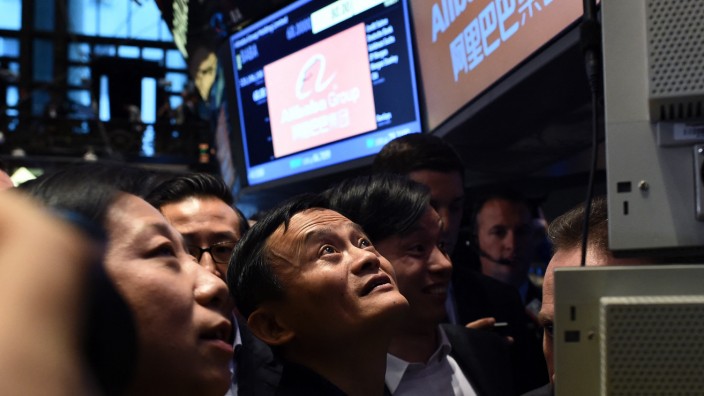 US-Börsen: Alibaba-Gründer Jack Ma im Herbst 2014 beim Börsengang in New York. Der Aktienkurs des Online-Händlers zog am Freitag in New York kräftig an.