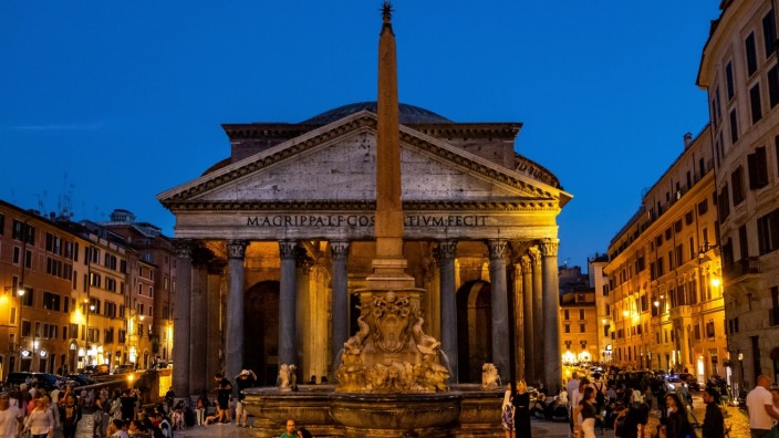 Technikgeschichte: Das im zweiten nachchristlichen Jahrhundert errichtete Pantheon in Rom dient heute als katholische Kirche.