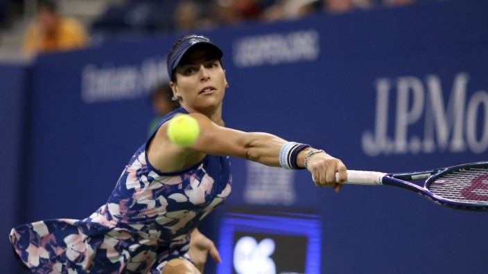 Tennis: "Im Fokus bleiben": Ajla Tomljanovic konzentriert sich das Wesentliche: den kleinen gelben Ball.