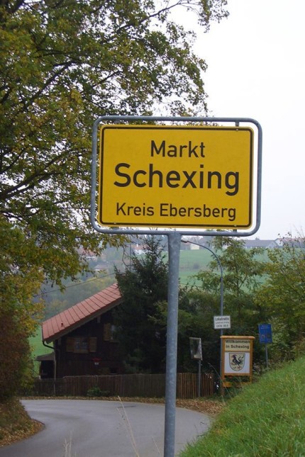 SZ-Serie: Abgedreht - Filmkulissen rund um München: Für die BR-Serie erhielt der Landkreis Ebersberg kurzerhand eine neue Gemeinde namens "Schexing".