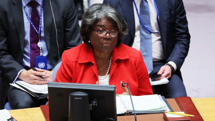 Vereinte Nationen: Die Botschafterin der USA bei den Vereinten Nationen, Linda Thomas-Greenfield, in der jüngsten Sicherheitsratssitzung. Sie konfrontiert Russlands Vertreter immer wieder mit schweren Vorwürfen.