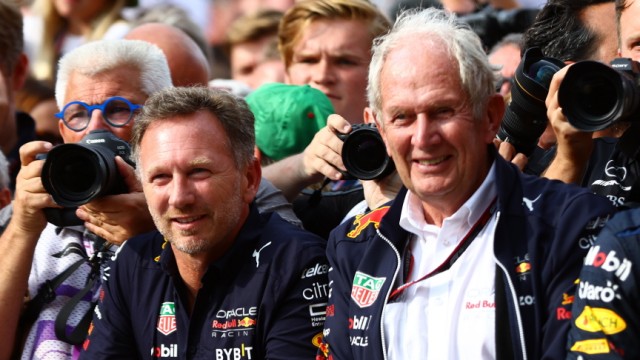 Formel 1: Die Herren haben gerne das Sagen im Haus: Red-Bull-Teamchef Christian Horner (links) und Rennstall-Berater Helmut Marko.