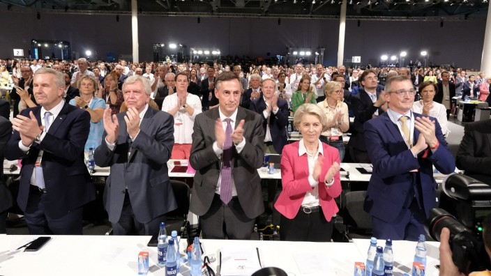 Parteitag in Hannover: Viele Männer, wenige Frauen: der CDU-Parteitag.