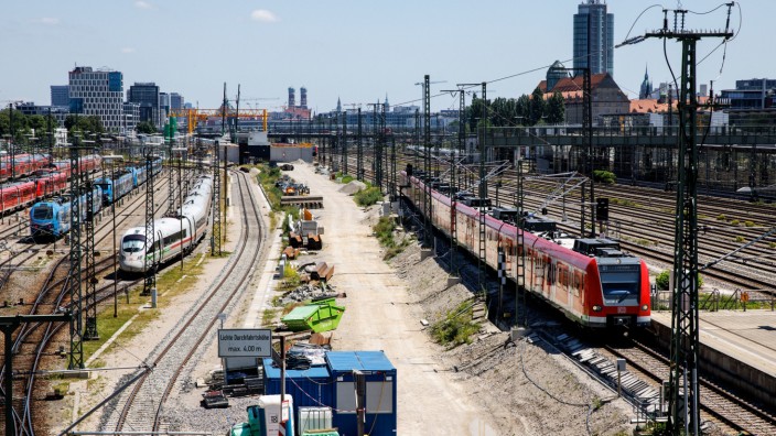 Zweite S-Bahn-Stammstrecke: Der Bau der zweiten S-Bahn-Stammstrecke durch die Münchner Innenstadt wird erheblich teurer und dauert Jahre länger als geplant.