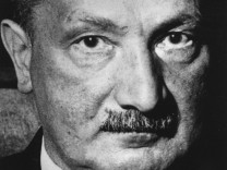Die FAZ und das Heidegger-Gedicht: Mit dem Parmenides in der Hand