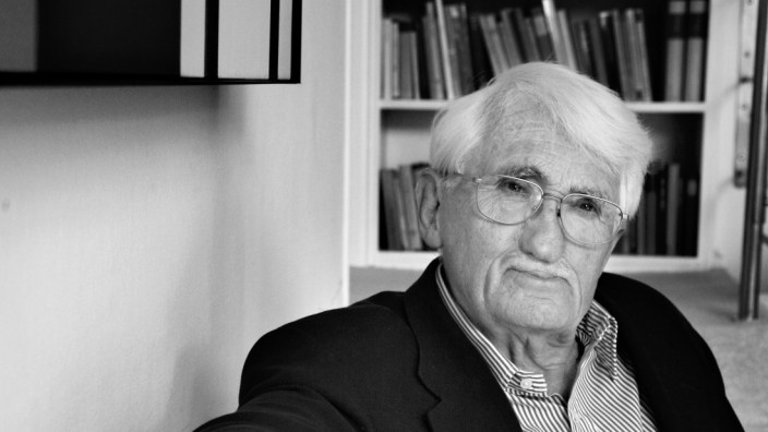 Jürgen Habermas im Orden Pour le Mérite: Wird nicht das älteste Mitglied im Orden Pour le Mérite sein: der Philosoph Jürgen Habermas, hier im Jahr 2009.