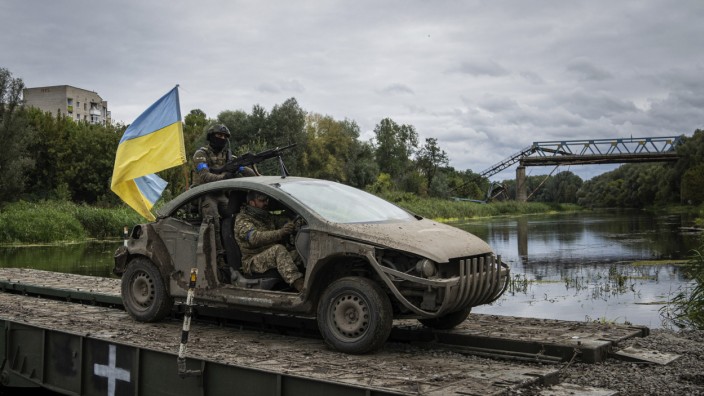 US-Geheimdienste und ihre Rolle im Krieg: Ukrainische Soldaten bei Isjum. Das Gebiet wurde erst kürzlich zurückerobert.