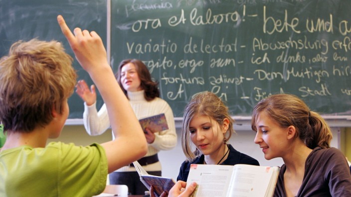 Schule in Bayern: Ist Lateinunterricht noch zeitgemäß? Dazu gibt es ganz unterschiedliche Meinungen.