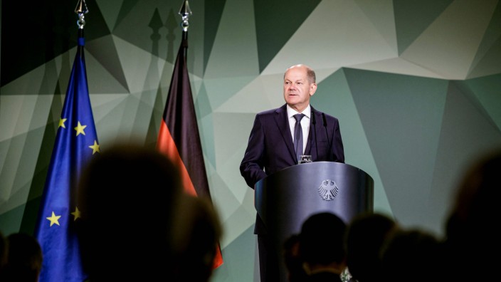Waffenlieferungen: Kanzler Olaf Scholz spricht bei der Bundeswehrtagung in Berlin.