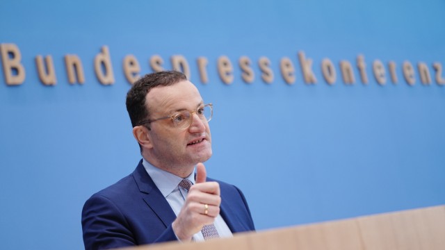 The political book: In the center of the hurricane: According to the publisher's text, this is how Jens Spahn (CDU) felt during the two years of the pandemic.