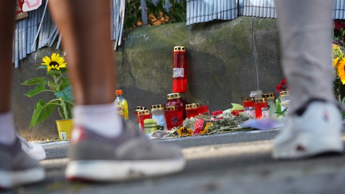 Tödlicher Polizeieinsatz in Dortmund: Am 8. August wurde ein 16-jähriger Flüchtling bei einem Polizeieinsatz erschossen. Der Jugendliche war mit einem Messer bewaffnet und offenbar in einem psychischen Ausnahmezustand.
