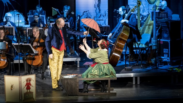 Favorites of the Week: Lust for Disobedience: "The Struwwelpeter" at the Volksbühne in Frankfurt with Michael Quast, Sabine Fischmann and the Ensemble Modern.