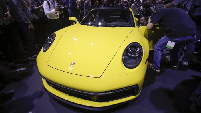 Autoindustrie: Der Porsche 911 war ein Hingucker auf der Los Angeles Auto Show.