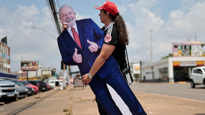 Wahlen in Brasilien: Muss sich um Berühmtheit nicht mehr bemühen: Luiz Inácio Lula da Silva möchte noch einmal Präsident werden.